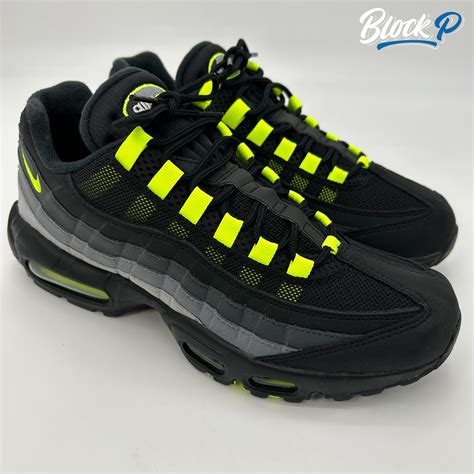 nike neon air max 95